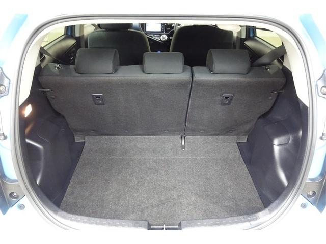 アクア Ｓ　純正ナビ　フルセグＴＶ　ブルートゥース　ＤＶＤ再生　リヤカメラ　ＥＴＣ　スマートキー＆プッシュスタート　オートエアコン　パワーステアリング　パワーウインドウ　デュアルエアバッグ　ロングラン保証（25枚目）