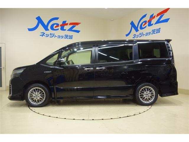 ヴォクシー ハイブリッドZS 煌II 10型純正ナビ フルセグTV ブルートゥース DVD再生 後席モニター リヤカメラ ETC スマートキー&プッシュスタート オートエアコン LEDライト 両側電動ドア セーフティセンス アルミ(10枚目)