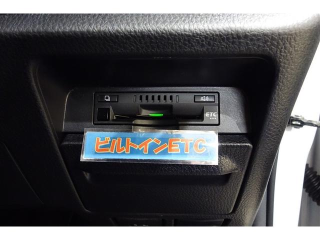 ヴォクシー ハイブリッドＶ　純正ナビ　ワンセグＴＶ　ブルートゥース　リヤカメラ　ＥＴＣ　スマートキー　オートエアコン　シートヒーター　クルーズコントロール　ＬＥＤライト　両側電動ドア　置くだけ充電　アルミホイール　ロングラン保証（16枚目）