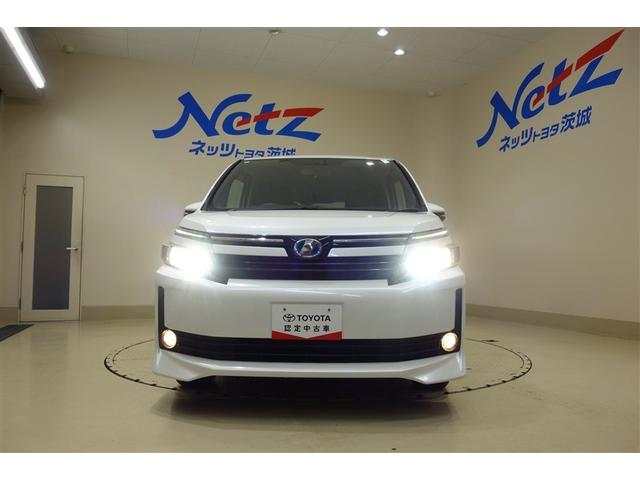 ヴォクシー ハイブリッドＶ　純正ナビ　ワンセグＴＶ　ブルートゥース　リヤカメラ　ＥＴＣ　スマートキー　オートエアコン　シートヒーター　クルーズコントロール　ＬＥＤライト　両側電動ドア　置くだけ充電　アルミホイール　ロングラン保証（32枚目）