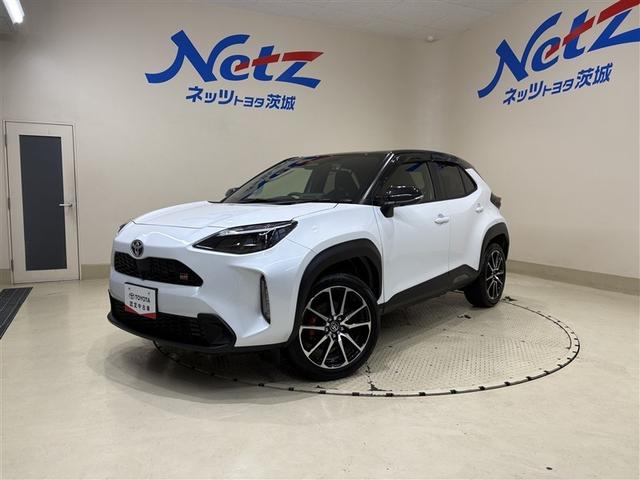 ヤリスクロス ハイブリッド　ＧＲスポーツ　ワンオーナー車　衝突軽減　オートクルーズコントロール　ＬＥＤヘッド　Ｂカメラ　キーレス　スマートキー　アイドリングストップ　イモビライザー　オートエアコン　横滑り防止装置　記録簿　ＥＴＣ（5枚目）