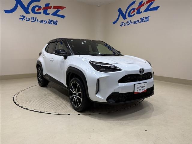 ヤリスクロス ハイブリッド　ＧＲスポーツ　ワンオーナー車　衝突軽減　オートクルーズコントロール　ＬＥＤヘッド　Ｂカメラ　キーレス　スマートキー　アイドリングストップ　イモビライザー　オートエアコン　横滑り防止装置　記録簿　ＥＴＣ（7枚目）
