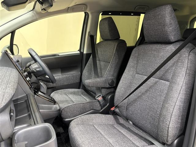 シエンタ ハイブリッドＺ　１００Ｖ電源　ディスプレイオーディオナビ　フルセグＴＶ　ブルートゥース　リヤカメラ　ＥＴＣ　スマートキー　シートヒーター　クルーズコントロール　ＬＥＤライト　両側電動ドア　セーフティセンス（28枚目）