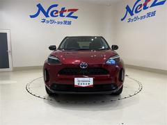 当社展示車はキレイで清潔感あふれる「まるごとクリーニング」、車の状態が一目でわかる「車両検査証明書」、買ってからも安心「ロングラン保証」という３つの安心をセットにしたものです。 5