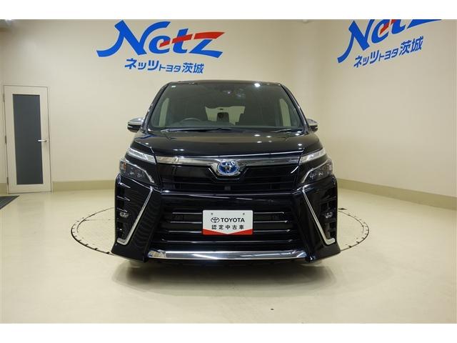 ヴォクシー ハイブリッドZS 煌III ドライブレコーダ アイドリングストップ 地デジTV リヤカメラ 1オナ車 Wエアコン スマートキー ミュージックプレイヤー接続可 DVD再生可 クルコン VSC キーレス アルミホイール ナビ&TV(4枚目)