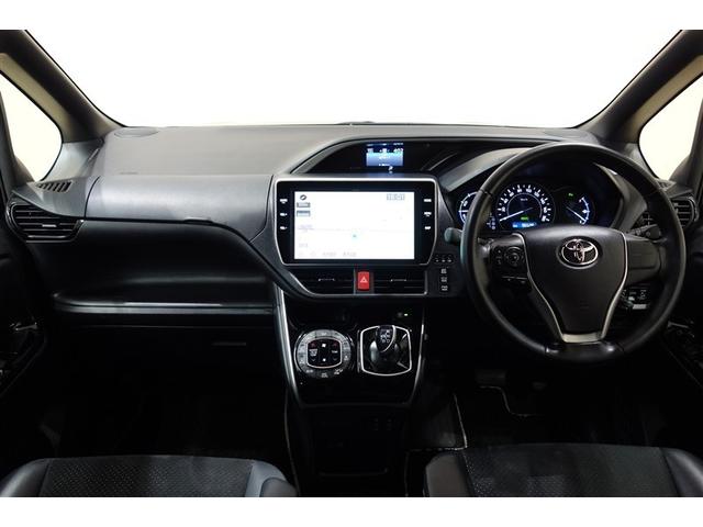 ヴォクシー ハイブリッドZS 煌III ドライブレコーダ アイドリングストップ 地デジTV リヤカメラ 1オナ車 Wエアコン スマートキー ミュージックプレイヤー接続可 DVD再生可 クルコン VSC キーレス アルミホイール ナビ&TV(11枚目)