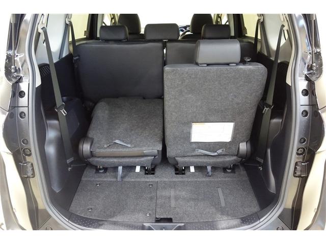 シエンタ ハイブリッドＧ　クエロ　点検記録簿　地デジＴＶ　盗難防止　横滑り防止　ＬＥＤライト　クルコン　スマートキー　ＥＴＣ　１オーナー　バックモニタ　ＤＶＤ　オ－トエアコン　ＡＵＸ　メモリ－ナビ　エアバッグ　３列シート　ナビ＆ＴＶ（28枚目）