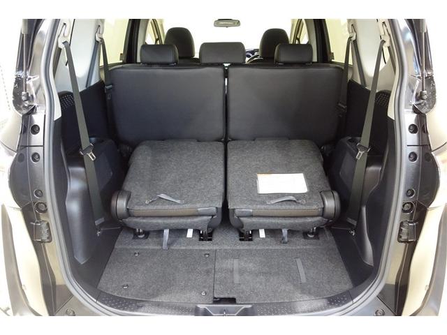 シエンタ ハイブリッドＧ　クエロ　点検記録簿　地デジＴＶ　盗難防止　横滑り防止　ＬＥＤライト　クルコン　スマートキー　ＥＴＣ　１オーナー　バックモニタ　ＤＶＤ　オ－トエアコン　ＡＵＸ　メモリ－ナビ　エアバッグ　３列シート　ナビ＆ＴＶ（29枚目）