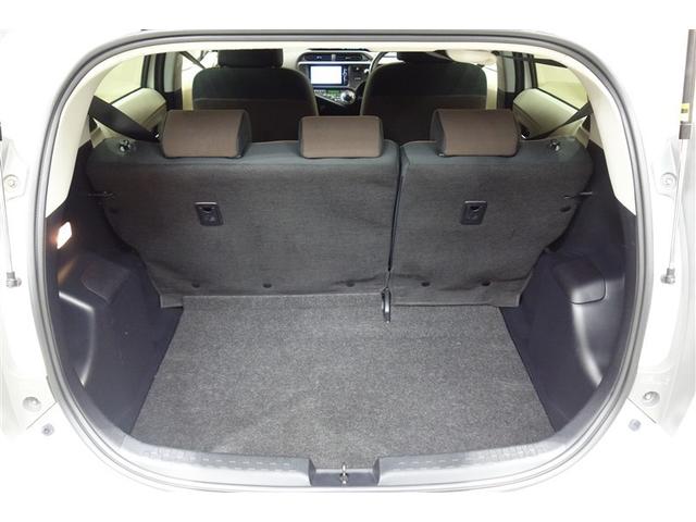 アクア Ｇ　バックモニタ　セキュリティー　メンテナンスノート　デュアルエアバック　ナビＴＶ　Ｉ－ＳＴＯＰ　パワーウィンドウ　地デジ　ＥＳＣ　ＡＴエアコン　ＡＢＳ　パワーステアリング　アルミ　運転席エアバッグ（25枚目）