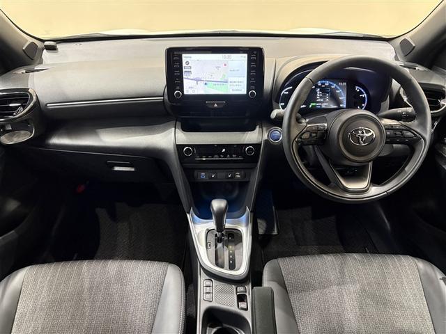 ヤリスクロス ハイブリッドＺ　インテリジェントキー　アルミホイル　ＬＥＤライト　１オ－ナ－　リアカメラ　ナビ　クルーズコントロール　整備記録簿　横滑り防止システム　メモリーナビゲーション　電動シ－ト　パワステ　オートエアコン（12枚目）