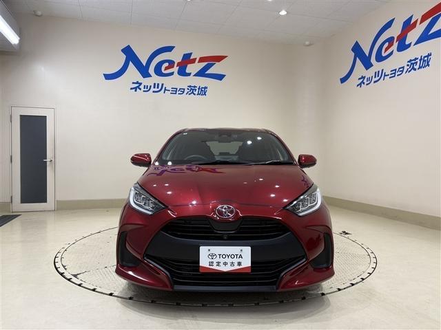 ヤリス Ｇ　バックモニタ－　誤発進抑制機能　ドライブレコーダ　１オーナー車　スマートキー　盗難防止装置　ＬＥＤヘッドライト　横滑り防止機能　キーレス　オートエアコン　メモリーナビ　ＡＢＳ　運転席エアバック　ナビ（4枚目）