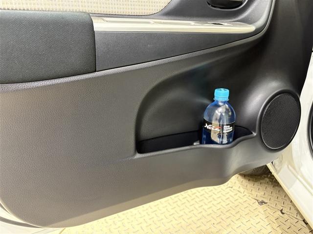 �h�A�|�P�b�g�ɂ̓y�b�g�{�g�������[�ł��܂��B