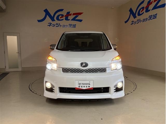 ヴォクシー ＺＳ　煌　両側パワースライドＤ　エアバック　セキュリティ　助手席エアバック　定期点検記録簿　インテリキー　ダブルエアコン　エアコン　パワーステアリング　ナビＴＶ　パワーウィンドウ　ＡＵＸ接続　ＨＤＤナビ　ＡＢＳ（29枚目）