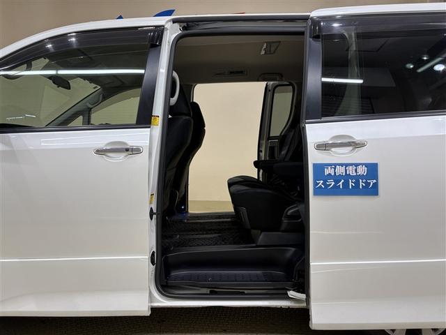 ヴォクシー ＺＳ　煌　両側パワースライドＤ　エアバック　セキュリティ　助手席エアバック　定期点検記録簿　インテリキー　ダブルエアコン　エアコン　パワーステアリング　ナビＴＶ　パワーウィンドウ　ＡＵＸ接続　ＨＤＤナビ　ＡＢＳ（31枚目）