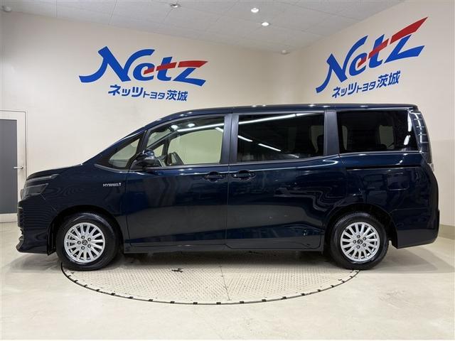 ヴォクシー ハイブリッドＶ　サイドエアバッグ　スマートキープッシュスタート　盗難防止アラーム　記録簿有　ＤＶＤ再生可　Ｂモニター　オートクルーズ　Ｗエアバック　ナビＴＶ　ＥＳＣ　ＥＴＣ車載器　リモコンキー　ＰＳ　ドラレコ付き（11枚目）