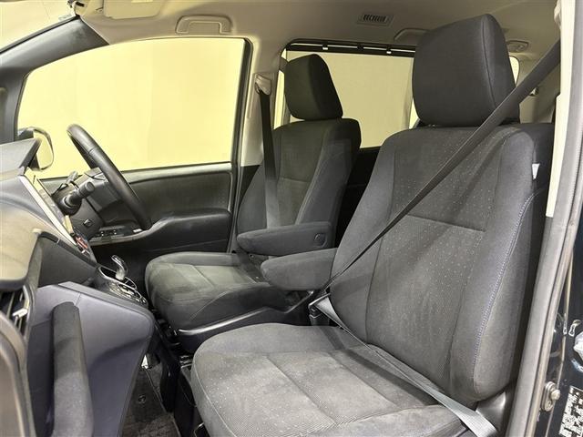 ヴォクシー ハイブリッドＶ　サイドエアバッグ　スマートキープッシュスタート　盗難防止アラーム　記録簿有　ＤＶＤ再生可　Ｂモニター　オートクルーズ　Ｗエアバック　ナビＴＶ　ＥＳＣ　ＥＴＣ車載器　リモコンキー　ＰＳ　ドラレコ付き（28枚目）