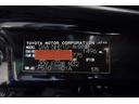 コーションプレートです。フレームナンバーやカラーコードなどが記載されています。