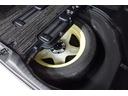 タイヤがパンクした時に役に立つスペアタイヤや工具なども装備しています。