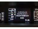 ＜駐車時支援機能＞前後のセンサーで障害物を検知し、アクセルとブレーキの踏み間違いの際にブレーキをかけて被害を軽減するインテリジェントクリアランスソナーを搭載しています。