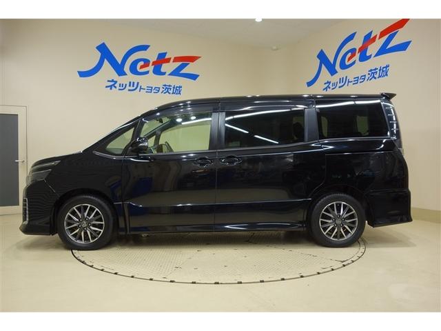 ヴォクシー ZS 9型純正ナビ フルセグTV ブルートゥース DVD再生 後席モニター リヤカメラ ETC スマートキー&プッシュスタート オートエアコン LEDライト 両側電動ドア アルミホイール ロングラン保証(10枚目)