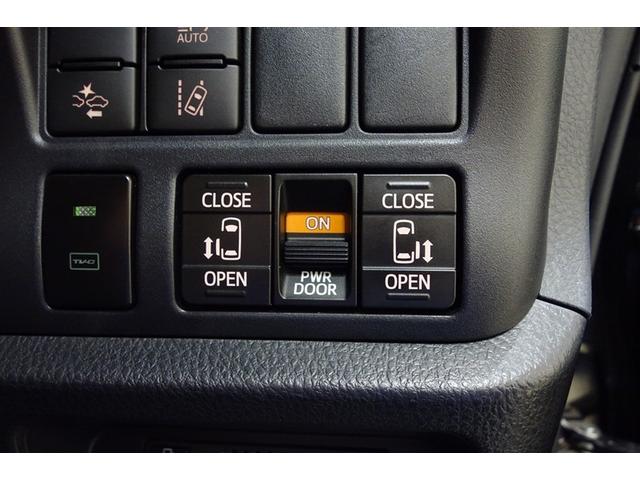 ヴォクシー ZS 煌III プリクラッシュ スマートキ アイスト DVD再生機能 記録簿付き 横滑り防止装置 ナビTV アルミ 三列シート WAC 盗難防止 オートエアコン キーレス ETC装備 パワステ メモリナビ クルコン(25枚目)