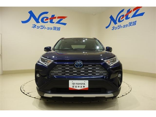 ＲＡＶ４ ハイブリッドＧ　純正ナビ　フルセグＴＶ　ブルートゥース　ＤＶＤ再生　リヤカメラ　ＥＴＣ　スマートキー　オートエアコン　シートヒーター　クルーズコントロール　ＬＥＤライト　電動バックドア　セーフティセンス　アルミ（4枚目）