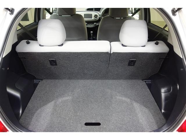 ヴィッツ U 1オーナー 記録簿あり アルミホイール 盗難防止システム キーレス ABS エアコン スマートキー パワステ ナビTV ワンセグTV パワーウィンドウ ETC メモリーナビ エアバッグ 両席エアバック(24枚目)