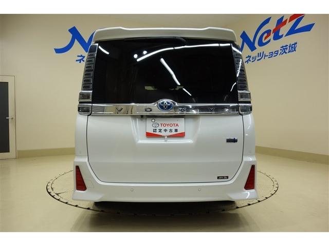 ヴォクシー ハイブリッドＺＳ　煌ＩＩＩ　アイドリングストップ　地デジＴＶ　リヤカメラ　１オナ車　Ｗエアコン　スマートキー　ミュージックプレイヤー接続可　ＤＶＤ再生可　クルコン　ＶＳＣ　キーレス　アルミホイール　ナビ＆ＴＶ　ＬＥＤヘッドランプ（8枚目）