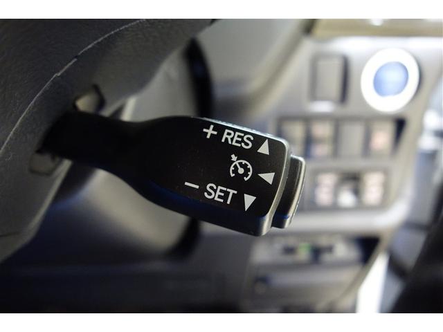 ヴォクシー ハイブリッドＺＳ　煌ＩＩＩ　アイドリングストップ　地デジＴＶ　リヤカメラ　１オナ車　Ｗエアコン　スマートキー　ミュージックプレイヤー接続可　ＤＶＤ再生可　クルコン　ＶＳＣ　キーレス　アルミホイール　ナビ＆ＴＶ　ＬＥＤヘッドランプ（23枚目）