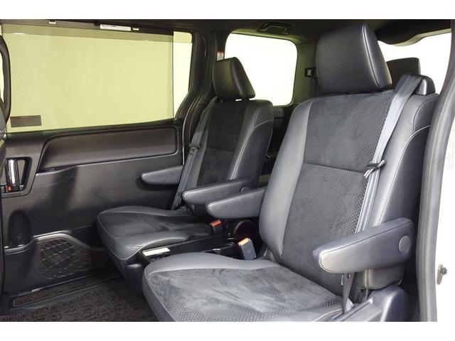 ヴォクシー ハイブリッドＺＳ　煌ＩＩＩ　アイドリングストップ　地デジＴＶ　リヤカメラ　１オナ車　Ｗエアコン　スマートキー　ミュージックプレイヤー接続可　ＤＶＤ再生可　クルコン　ＶＳＣ　キーレス　アルミホイール　ナビ＆ＴＶ　ＬＥＤヘッドランプ（27枚目）