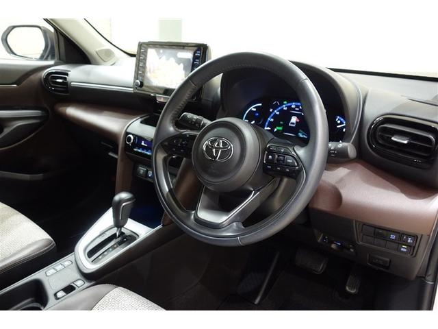 ヤリスクロス ハイブリッドＺ　フルエアロ　ディスプレイオーディオナビ　フルセグＴＶ　ブルートゥース　全周囲カメラ　ＥＴＣ　スマートキー　オートエアコン　シートヒーター　ＬＥＤライト　クルーズコントロール　セーフティセンス　アルミ（24枚目）