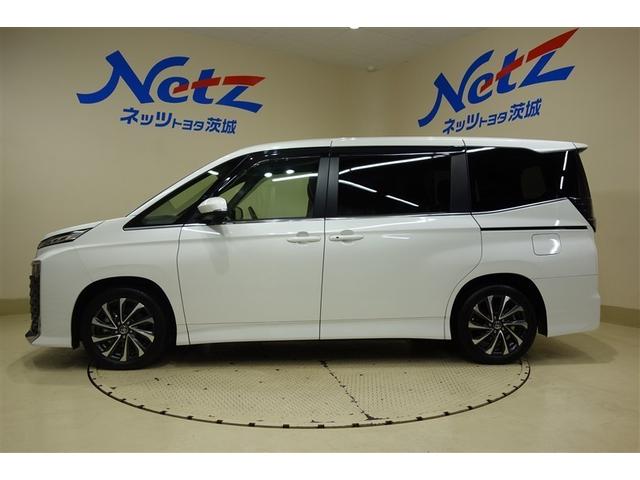 ヴォクシー ハイブリッドＳ－Ｚ　パワーウィンドウ　ＤＶＤ再生機能　インテリキー　横滑防止装置　地デジＴＶ　アクティブクルーズコントロール　１オナ　フルオートエアコン　リアカメラ　エアバッグ　ＡＢＳ　１００Ｖ充電　ナビＴＶ　ＷＡＣ（10枚目）