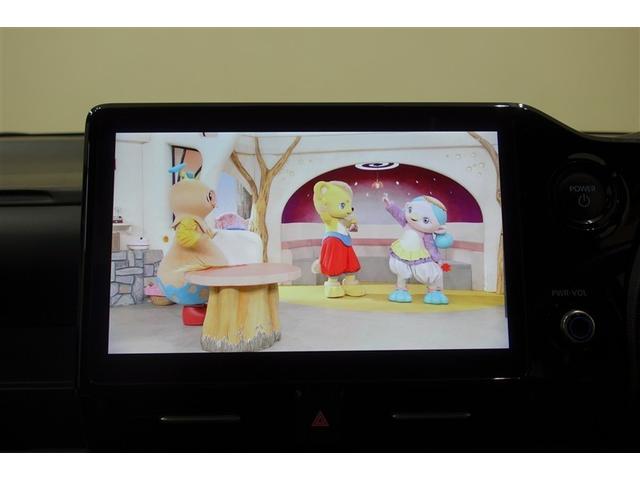ヴォクシー ハイブリッドＳ－Ｚ　パワーウィンドウ　ＤＶＤ再生機能　インテリキー　横滑防止装置　地デジＴＶ　アクティブクルーズコントロール　１オナ　フルオートエアコン　リアカメラ　エアバッグ　ＡＢＳ　１００Ｖ充電　ナビＴＶ　ＷＡＣ（14枚目）
