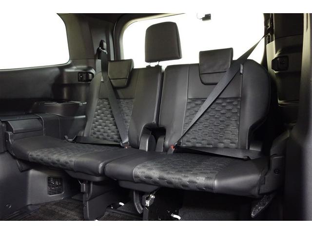 ヴォクシー ハイブリッドＳ－Ｚ　パワーウィンドウ　ＤＶＤ再生機能　インテリキー　横滑防止装置　地デジＴＶ　アクティブクルーズコントロール　１オナ　フルオートエアコン　リアカメラ　エアバッグ　ＡＢＳ　１００Ｖ充電　ナビＴＶ　ＷＡＣ（28枚目）