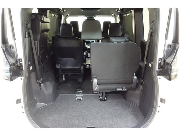 ヴォクシー ハイブリッドＳ－Ｚ　パワーウィンドウ　ＤＶＤ再生機能　インテリキー　横滑防止装置　地デジＴＶ　アクティブクルーズコントロール　１オナ　フルオートエアコン　リアカメラ　エアバッグ　ＡＢＳ　１００Ｖ充電　ナビＴＶ　ＷＡＣ（29枚目）