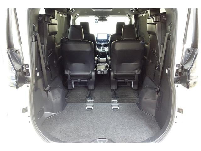 ヴォクシー ハイブリッドＳ－Ｚ　パワーウィンドウ　ＤＶＤ再生機能　インテリキー　横滑防止装置　地デジＴＶ　アクティブクルーズコントロール　１オナ　フルオートエアコン　リアカメラ　エアバッグ　ＡＢＳ　１００Ｖ充電　ナビＴＶ　ＷＡＣ（30枚目）