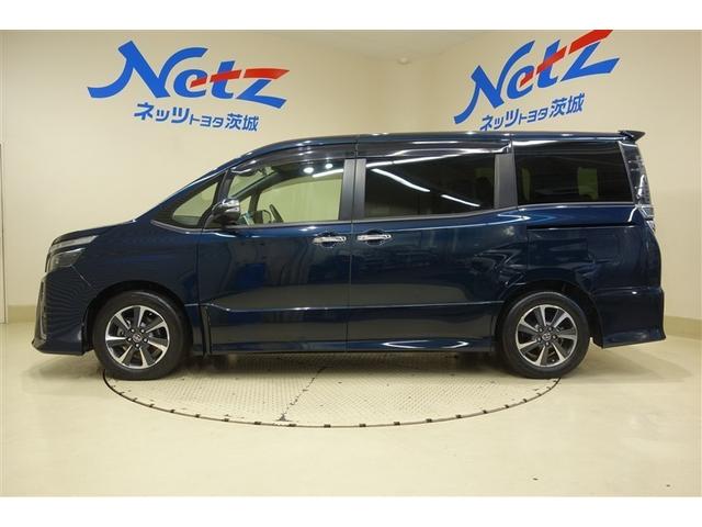 ヴォクシー ZS 煌 地上デジタル TSS 両側パワードア アイドリングストップ車 パワーウィンド 横滑防止 整備記録簿 DVD可 盗難防止装置 スマートエントリー Bカメラ AUX LEDヘッドライト メモリーナビ AW(10枚目)