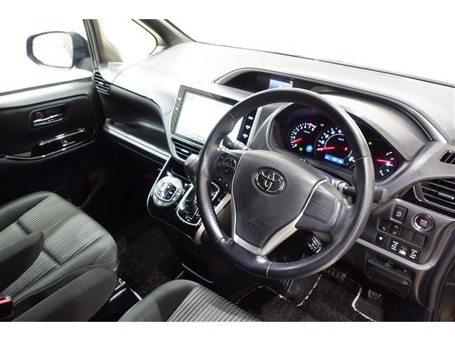 ヴォクシー ZS 煌 地上デジタル TSS 両側パワードア アイドリングストップ車 パワーウィンド 横滑防止 整備記録簿 DVD可 盗難防止装置 スマートエントリー Bカメラ AUX LEDヘッドライト メモリーナビ AW(25枚目)