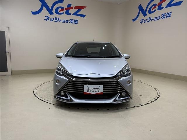 アクア G G’s 純正ナビ ワンセグTV ブルートゥース リヤカメラ ETC スマートキー オートエアコン パワーステアリング パワーウインドウ デュアルエアバッグ アルミホイール ロングラン保証(4枚目)