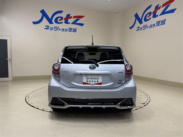 アクア G G’s 純正ナビ ワンセグTV ブルートゥース リヤカメラ ETC スマートキー オートエアコン パワーステアリング パワーウインドウ デュアルエアバッグ アルミホイール ロングラン保証(8枚目)