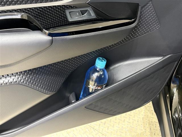 Ｃ－ＨＲ Ｇ　モード　ネロ　セーフティプラスＩＩＩ　プリクラッシュセーフティ　盗難防止装置　ＬＥＤヘッドライト　キーレス　半革　クルコン　定期点検記録簿　メモリーナビ　ＥＴＣ　スマートキー　ミュージックプレイヤー接続可　ナビ　ワンオーナー　バックカメラ（26枚目）