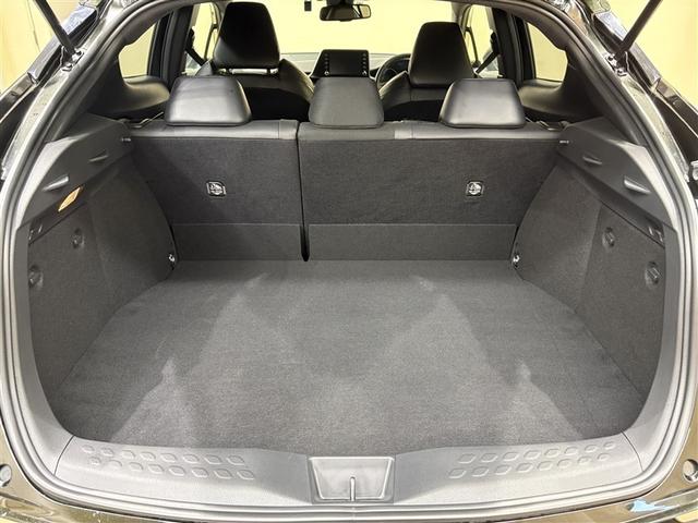 Ｃ－ＨＲ Ｇ　モード　ネロ　セーフティプラスＩＩＩ　プリクラッシュセーフティ　盗難防止装置　ＬＥＤヘッドライト　キーレス　半革　クルコン　定期点検記録簿　メモリーナビ　ＥＴＣ　スマートキー　ミュージックプレイヤー接続可　ナビ　ワンオーナー　バックカメラ（30枚目）