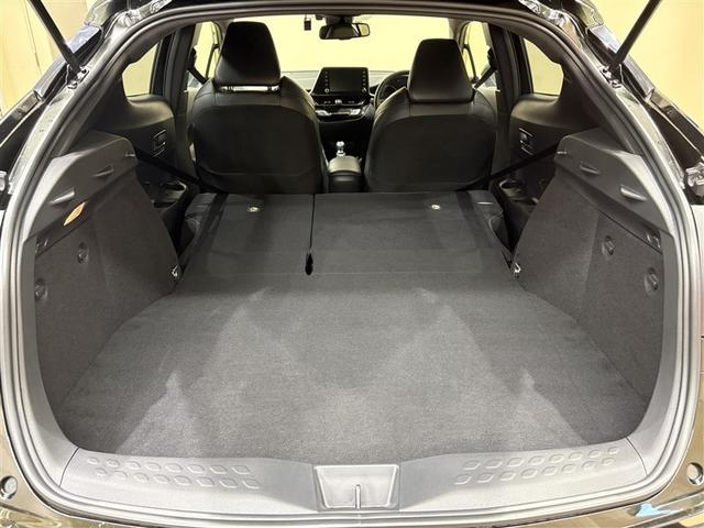 Ｃ－ＨＲ Ｇ　モード　ネロ　セーフティプラスＩＩＩ　プリクラッシュセーフティ　盗難防止装置　ＬＥＤヘッドライト　キーレス　半革　クルコン　定期点検記録簿　メモリーナビ　ＥＴＣ　スマートキー　ミュージックプレイヤー接続可　ナビ　ワンオーナー　バックカメラ（32枚目）