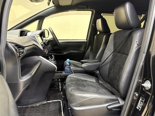 ヴォクシー ハイブリッドＺＳ　煌ＩＩＩ　アイドリングストップ　地デジＴＶ　リヤカメラ　１オナ車　Ｗエアコン　スマートキー　ミュージックプレイヤー接続可　ＤＶＤ再生可　クルコン　ＶＳＣ　キーレス　アルミホイール　ナビ＆ＴＶ　ＬＥＤヘッドランプ（27枚目）