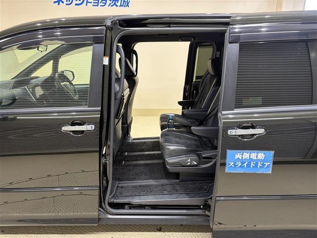 ヴォクシー ハイブリッドＺＳ　煌ＩＩＩ　アイドリングストップ　地デジＴＶ　リヤカメラ　１オナ車　Ｗエアコン　スマートキー　ミュージックプレイヤー接続可　ＤＶＤ再生可　クルコン　ＶＳＣ　キーレス　アルミホイール　ナビ＆ＴＶ　ＬＥＤヘッドランプ（39枚目）