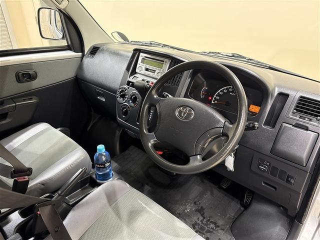 ライトエースバン ＧＬ　ＣＤチューナ－　ＥＴＣ　キーレスエントリー　マニュアルエアコン　パワーステアリング　パワーウインドウ　デュアルエアバッグ　ＡＢＳ　ロングラン保証（20枚目）