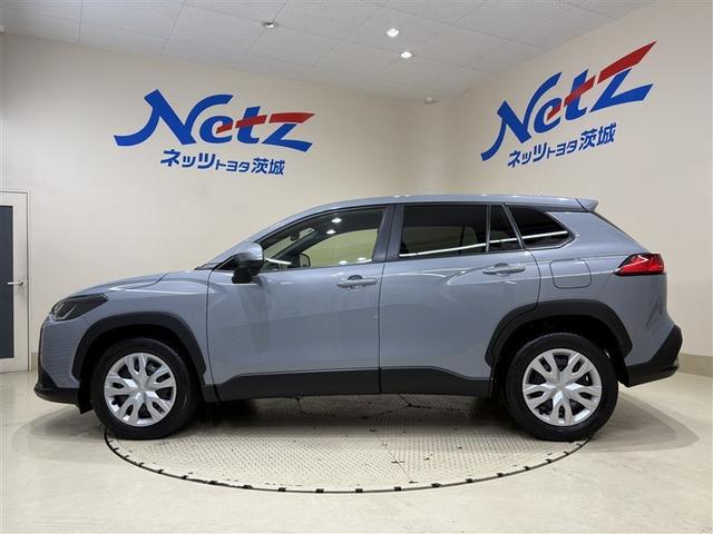 カローラクロス ハイブリッド　Ｇ　衝突被害軽減ブレーキ　クルコン　盗難防止システム　キーレス　バックモニター　ワンオーナー車　横滑り防止　ナビ　ＬＥＤ　オートエアコン　エアバッグ　スマートキー　ＥＴＣ　パワーステアリング　メモリーナビ（11枚目）