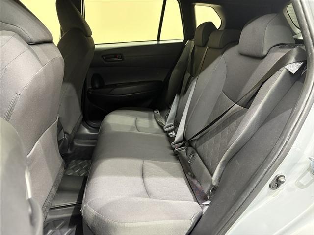 カローラクロス ハイブリッド　Ｇ　衝突被害軽減ブレーキ　クルコン　盗難防止システム　キーレス　バックモニター　ワンオーナー車　横滑り防止　ナビ　ＬＥＤ　オートエアコン　エアバッグ　スマートキー　ＥＴＣ　パワーステアリング　メモリーナビ（26枚目）