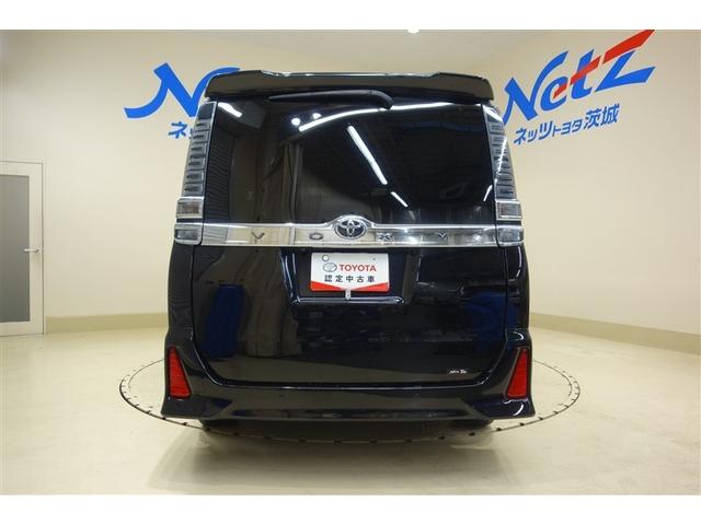 ヴォクシー ZS 煌III プリクラッシュ スマートキ アイスト DVD再生機能 記録簿付き 横滑り防止装置 ナビTV アルミ 三列シート WAC 盗難防止 オートエアコン キーレス ETC装備 パワステ メモリナビ クルコン(8枚目)