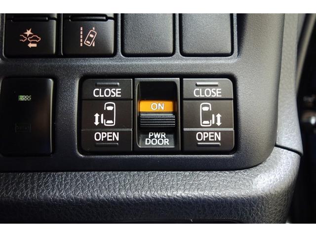 ヴォクシー ZS 煌III プリクラッシュ スマートキ アイスト DVD再生機能 記録簿付き 横滑り防止装置 ナビTV アルミ 三列シート WAC 盗難防止 オートエアコン キーレス ETC装備 パワステ メモリナビ クルコン(24枚目)